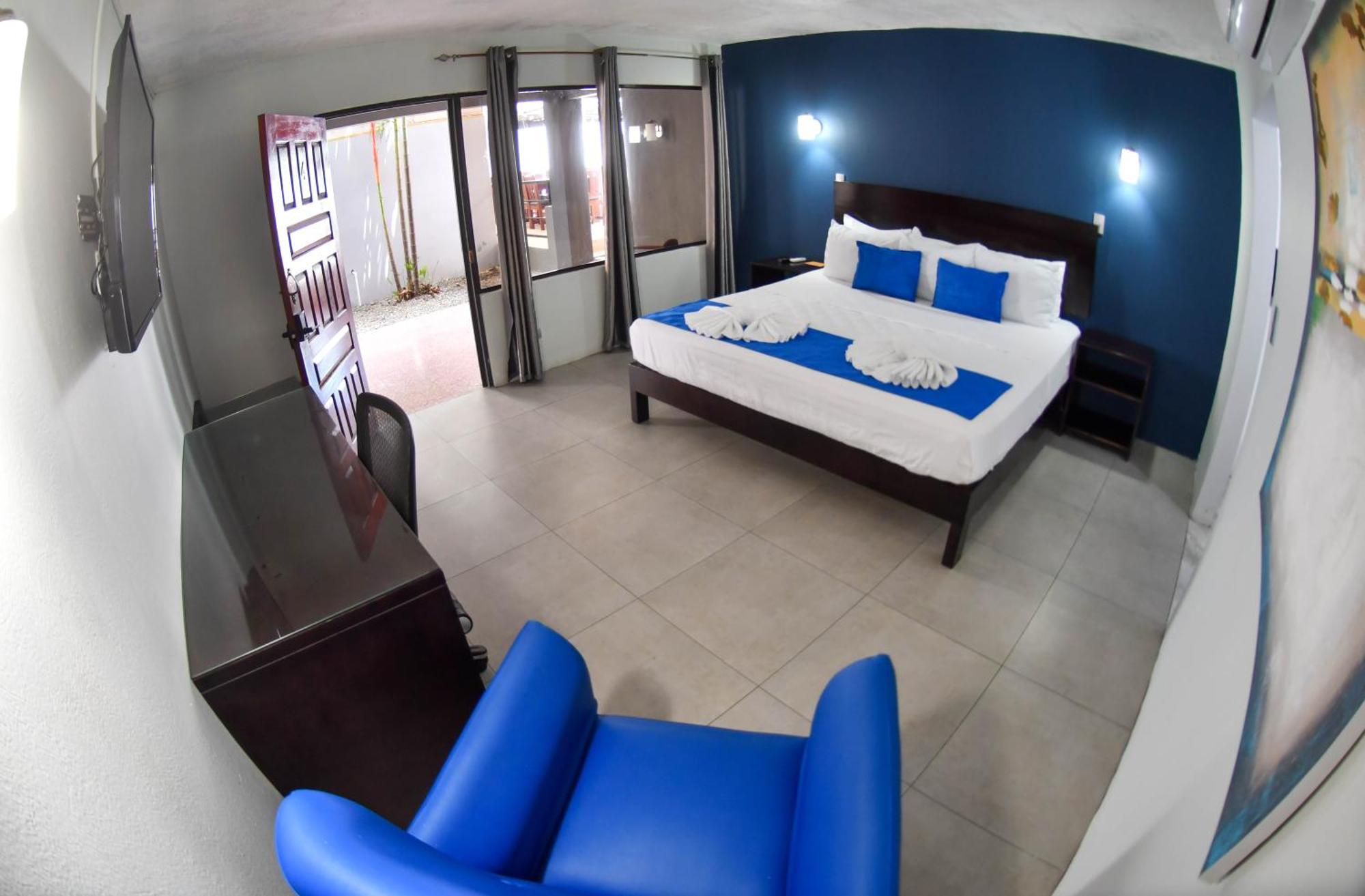 Republik Hotel, Bistro And Nightclub On Site Jacó Dış mekan fotoğraf