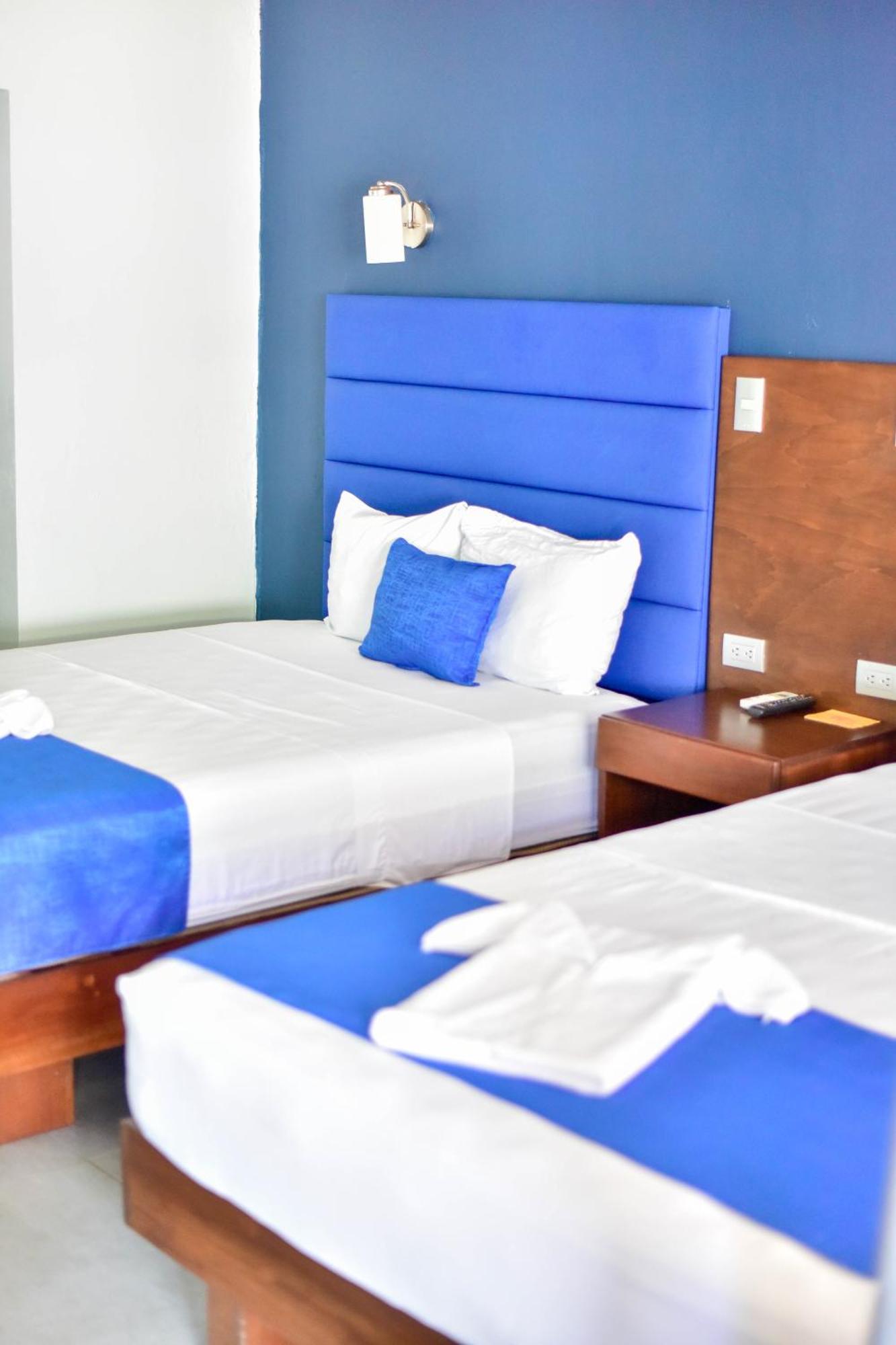 Republik Hotel, Bistro And Nightclub On Site Jacó Dış mekan fotoğraf