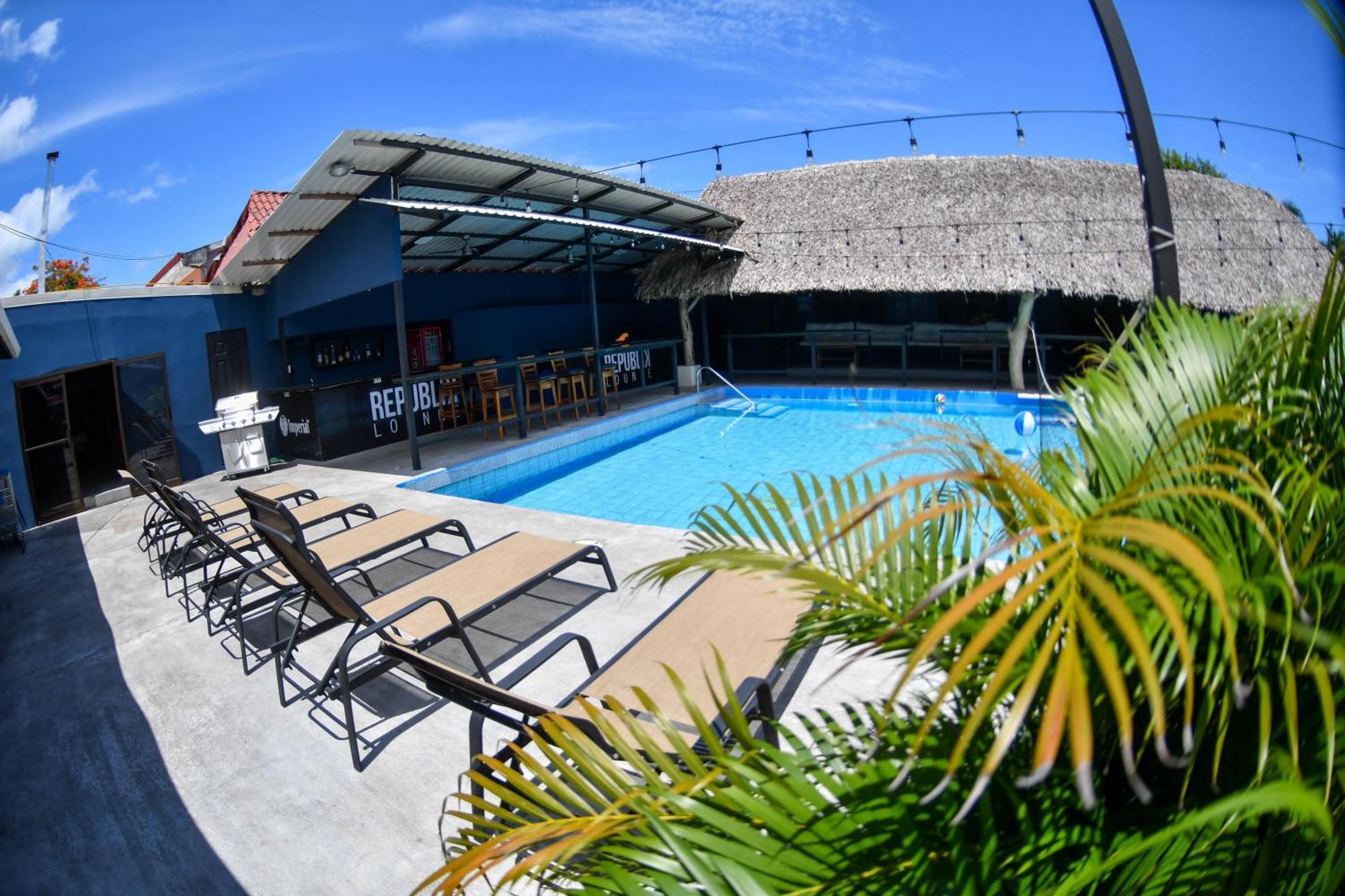 Republik Hotel, Bistro And Nightclub On Site Jacó Dış mekan fotoğraf