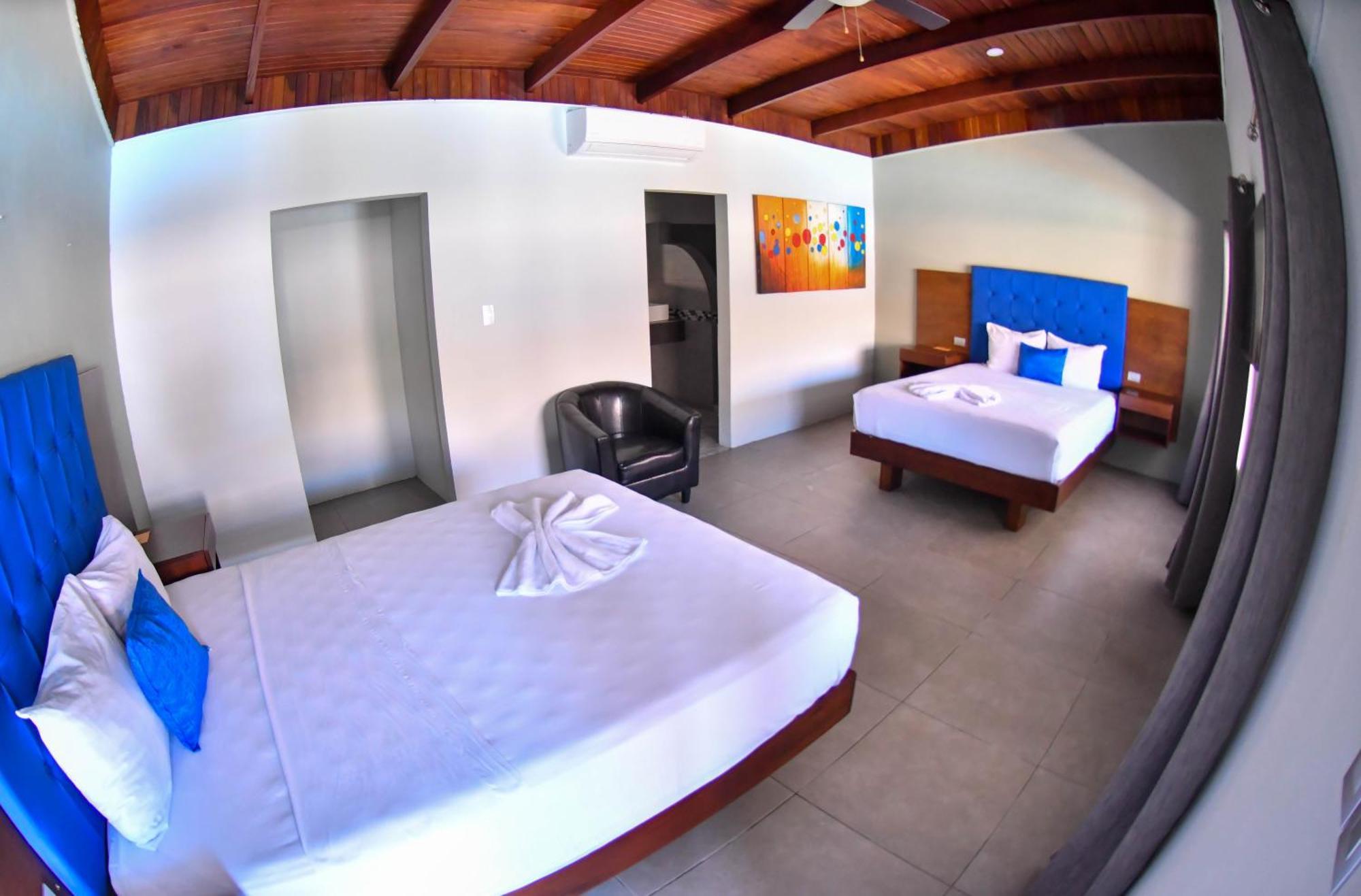 Republik Hotel, Bistro And Nightclub On Site Jacó Dış mekan fotoğraf